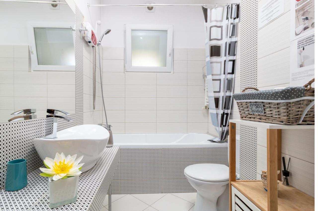 Moonlight Central Apartments 오라데아 외부 사진